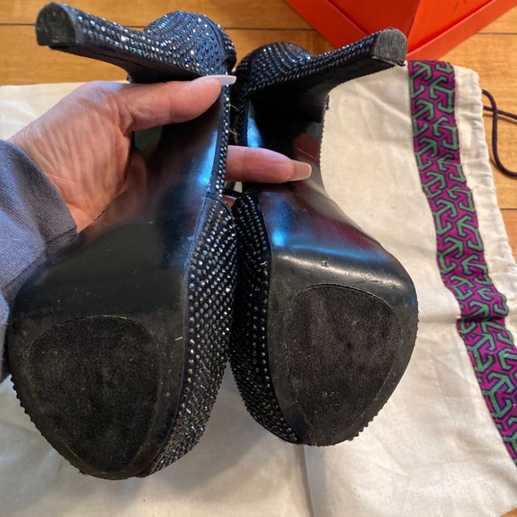 Steve Madden Platform T strap studded pumps - Picture 6 of 8